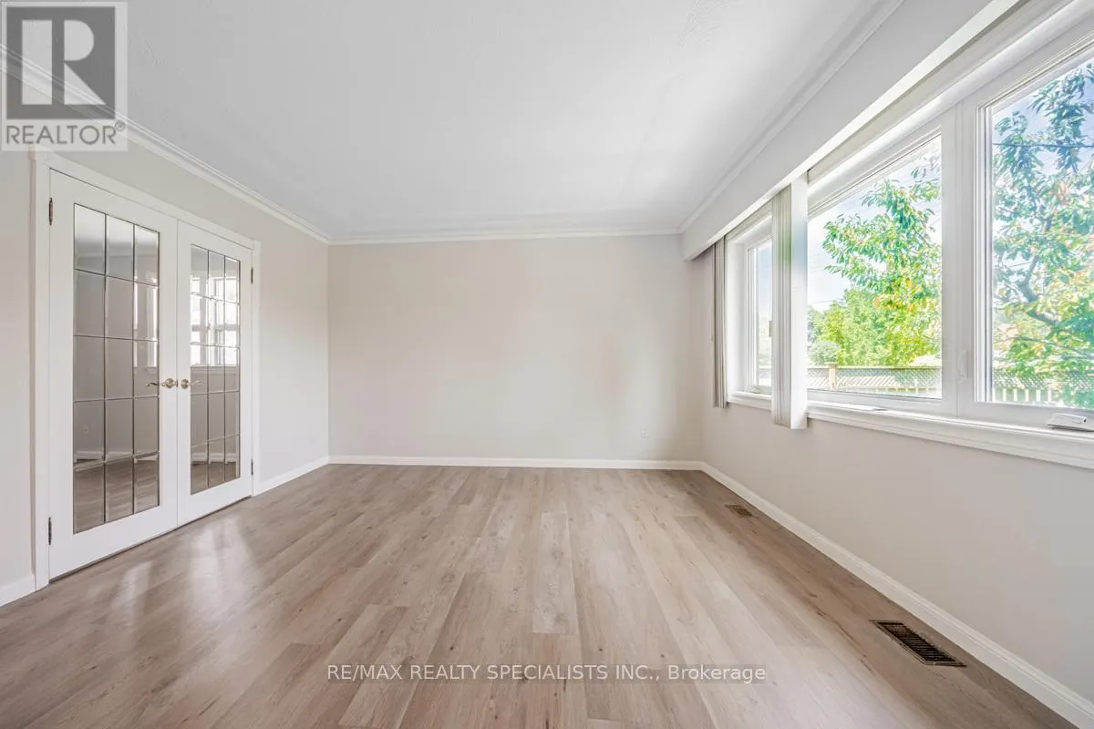 UPPER - 1362 CAWTHRA ROAD