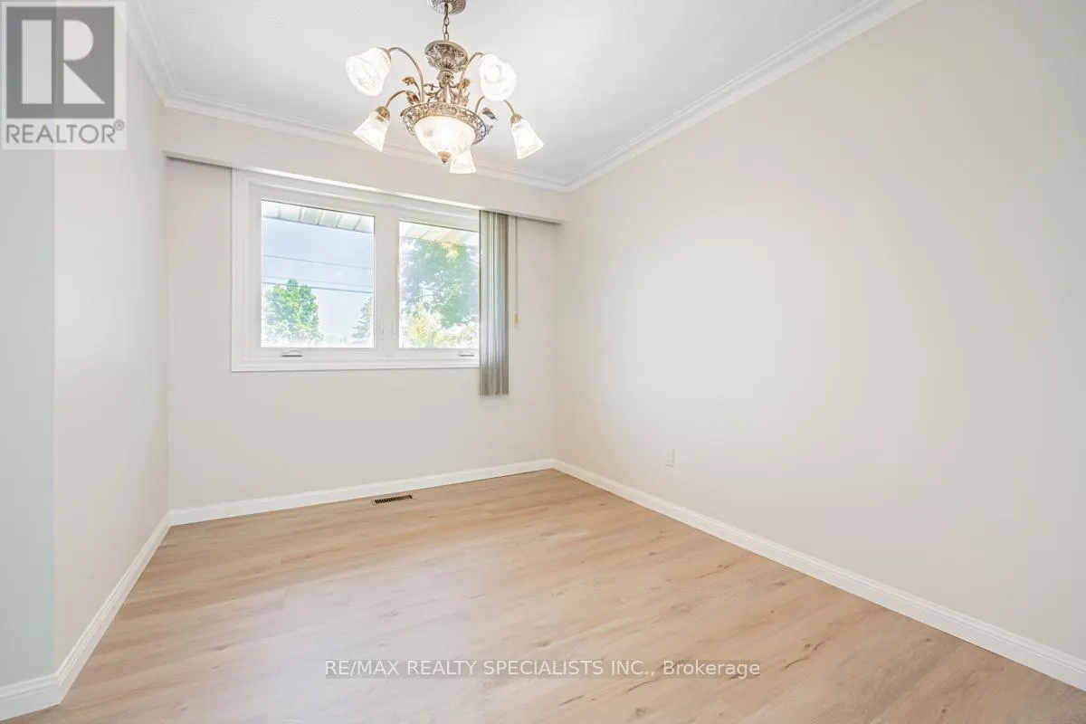 UPPER - 1362 CAWTHRA ROAD