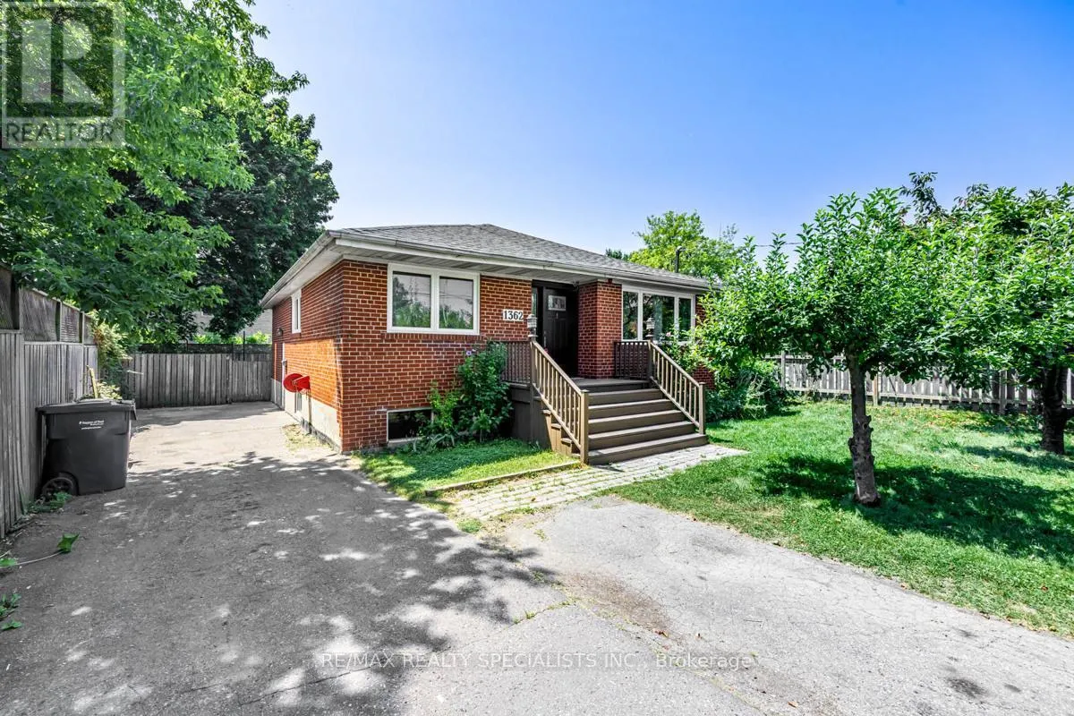 UPPER - 1362 CAWTHRA ROAD
