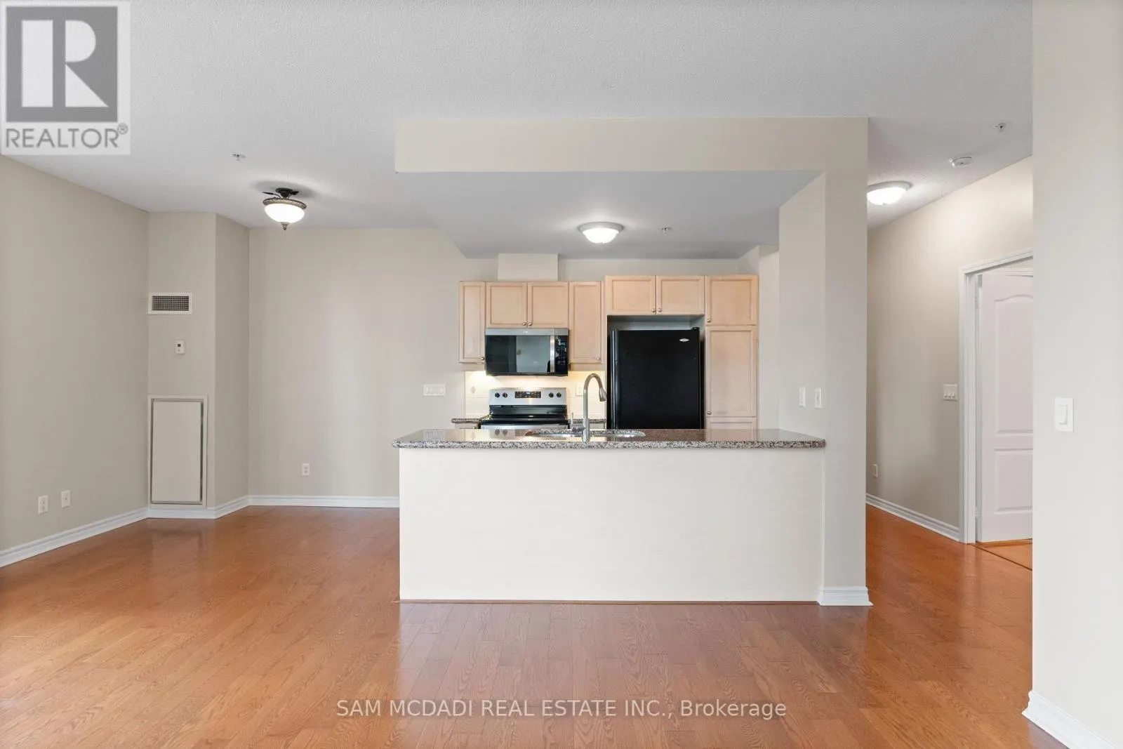 211 - 350 PRINCESS ROYAL DRIVE