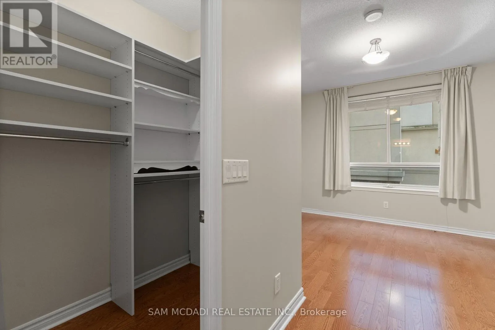 211 - 350 PRINCESS ROYAL DRIVE