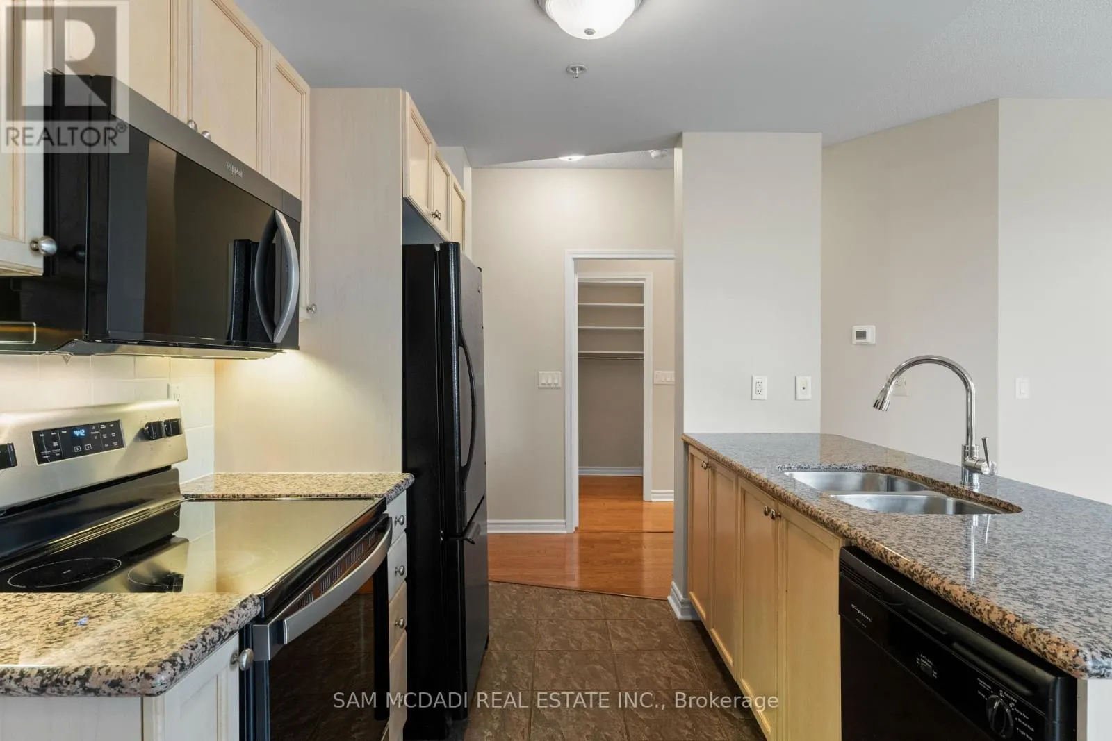 211 - 350 PRINCESS ROYAL DRIVE