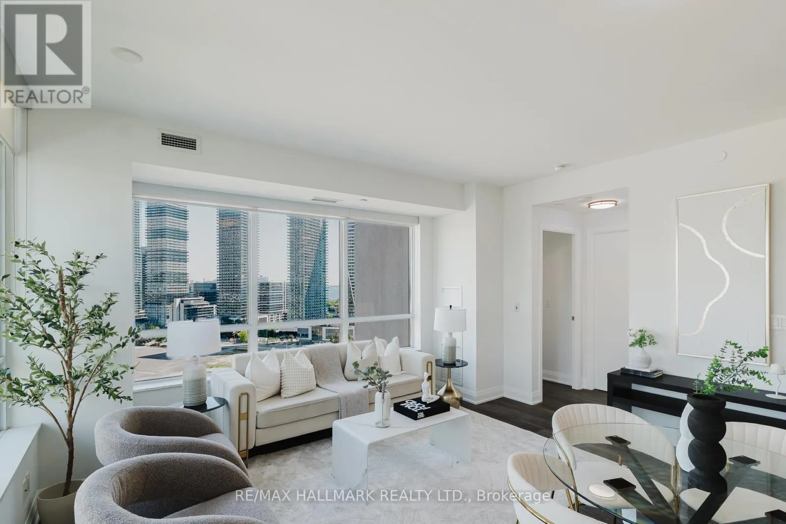 1609 - 36 PARK LAWN ROAD