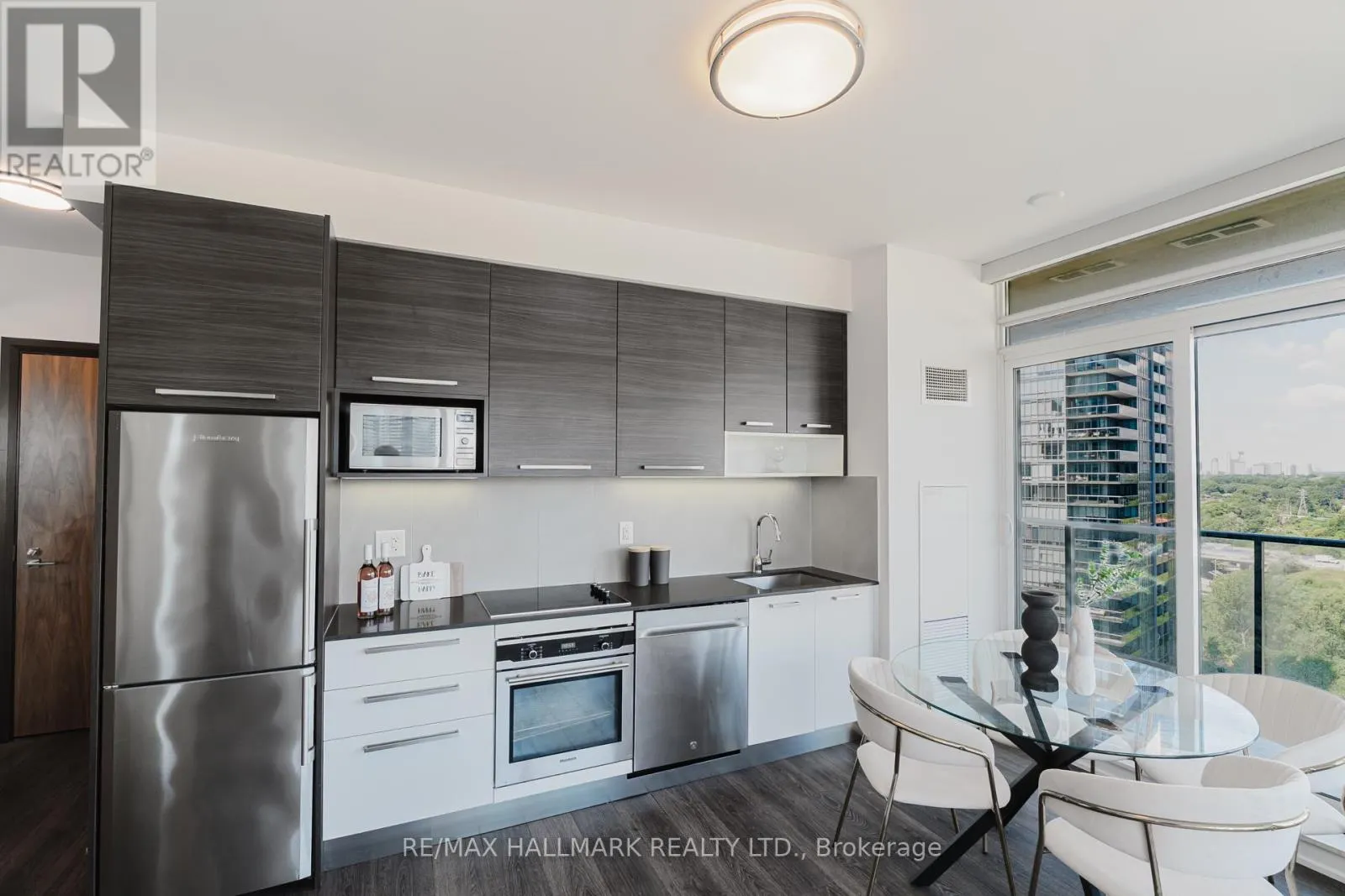 1609 - 36 PARK LAWN ROAD