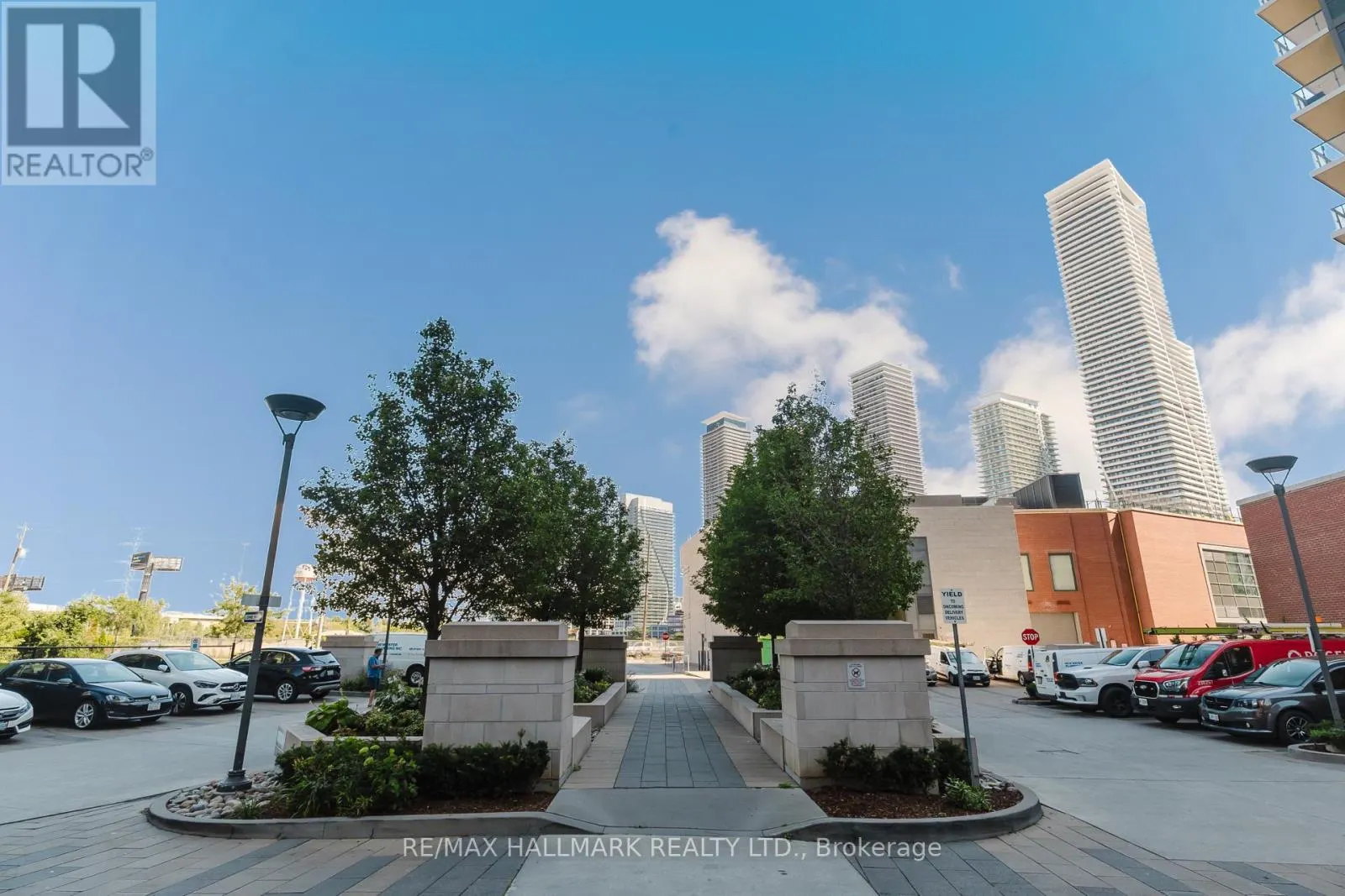 1609 - 36 PARK LAWN ROAD