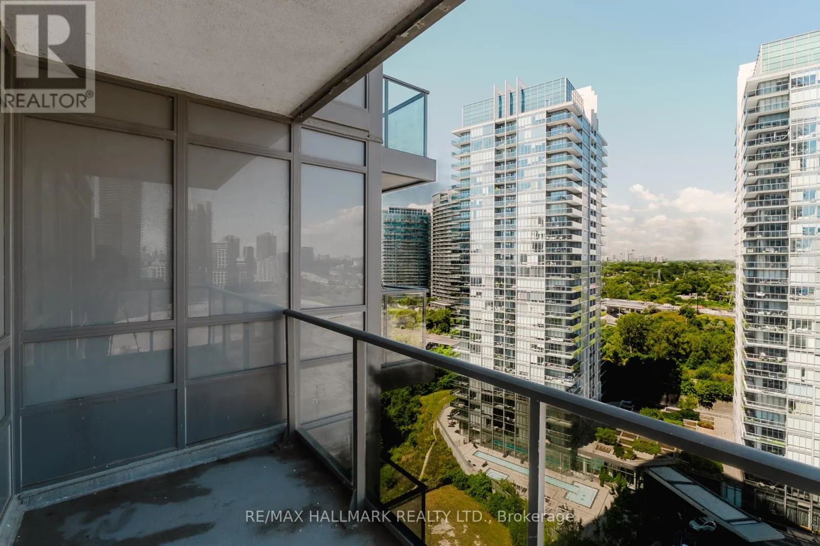 1609 - 36 PARK LAWN ROAD