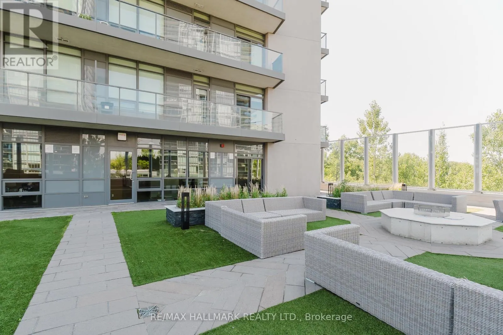 1609 - 36 PARK LAWN ROAD