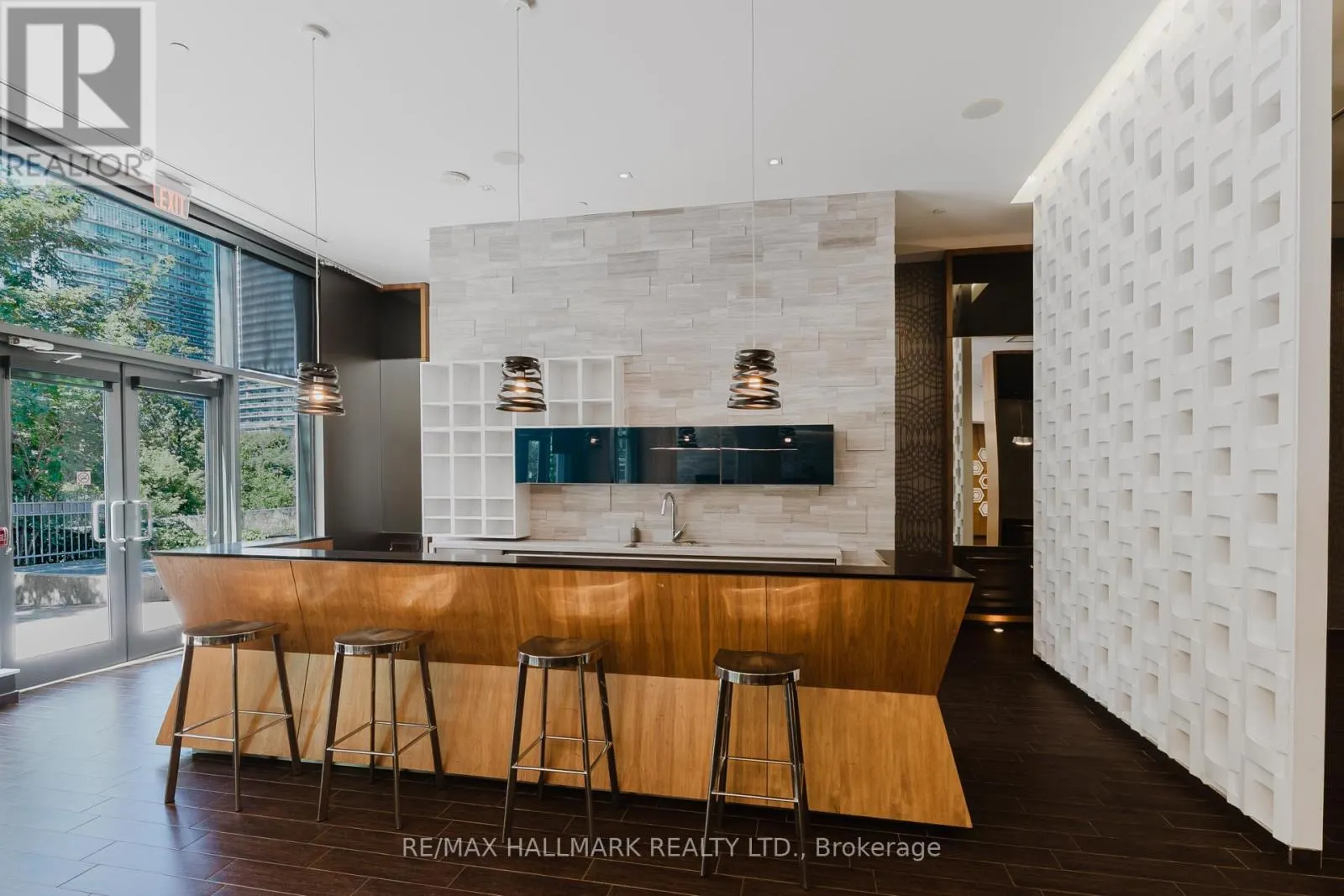 1609 - 36 PARK LAWN ROAD