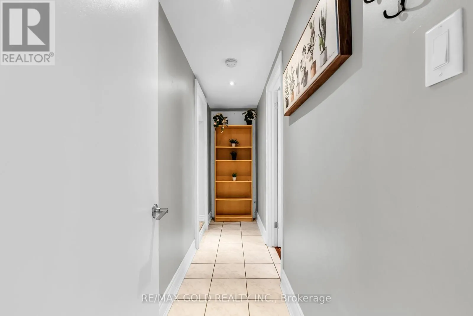 52 PARADELLE CRESCENT