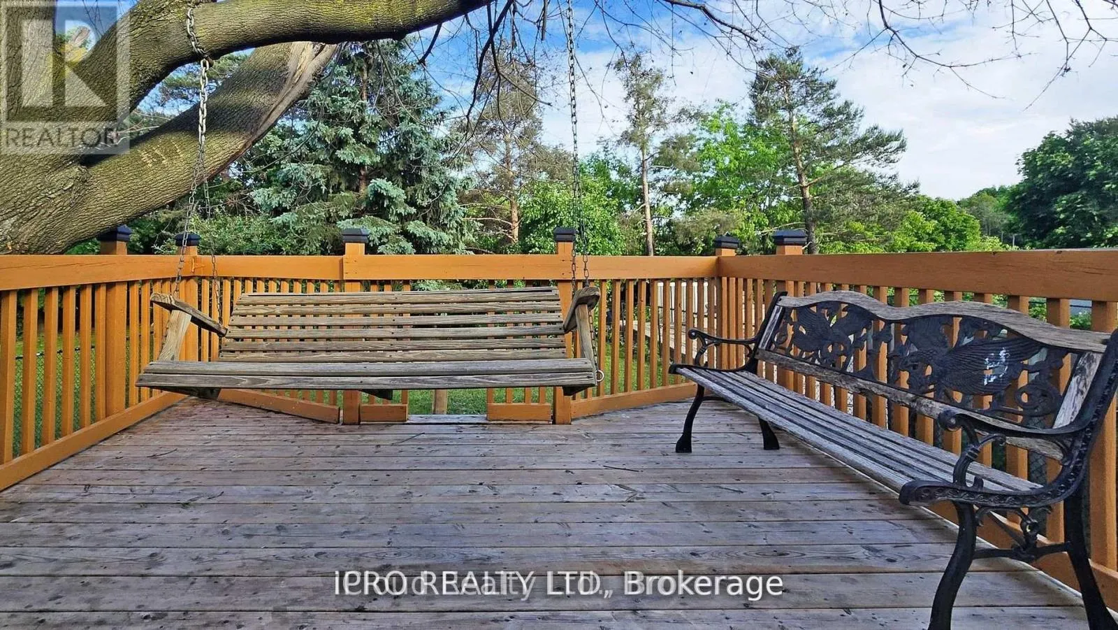 32 DAFOE CRESCENT