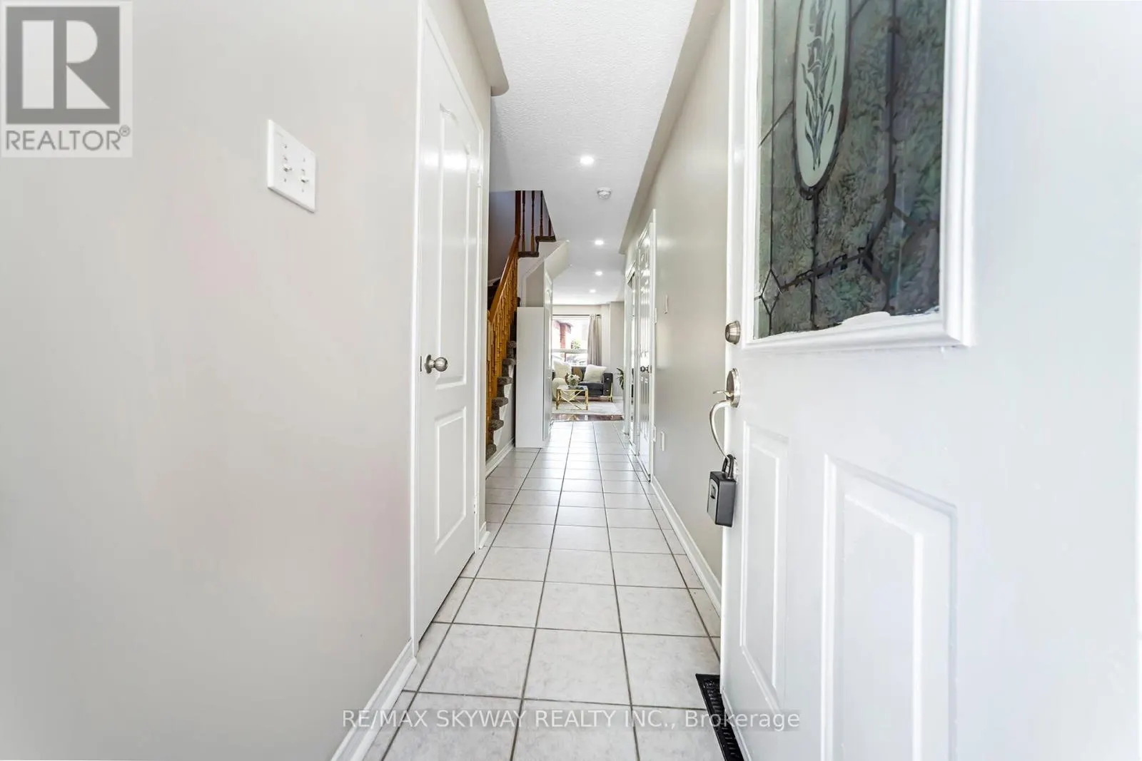 13 OZNER COURT