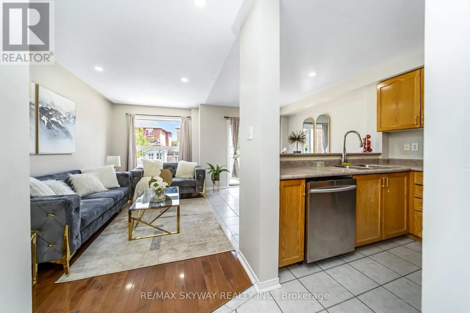 13 OZNER COURT
