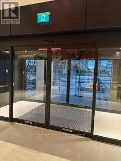 1706 - 4015 THE EXCHANGE