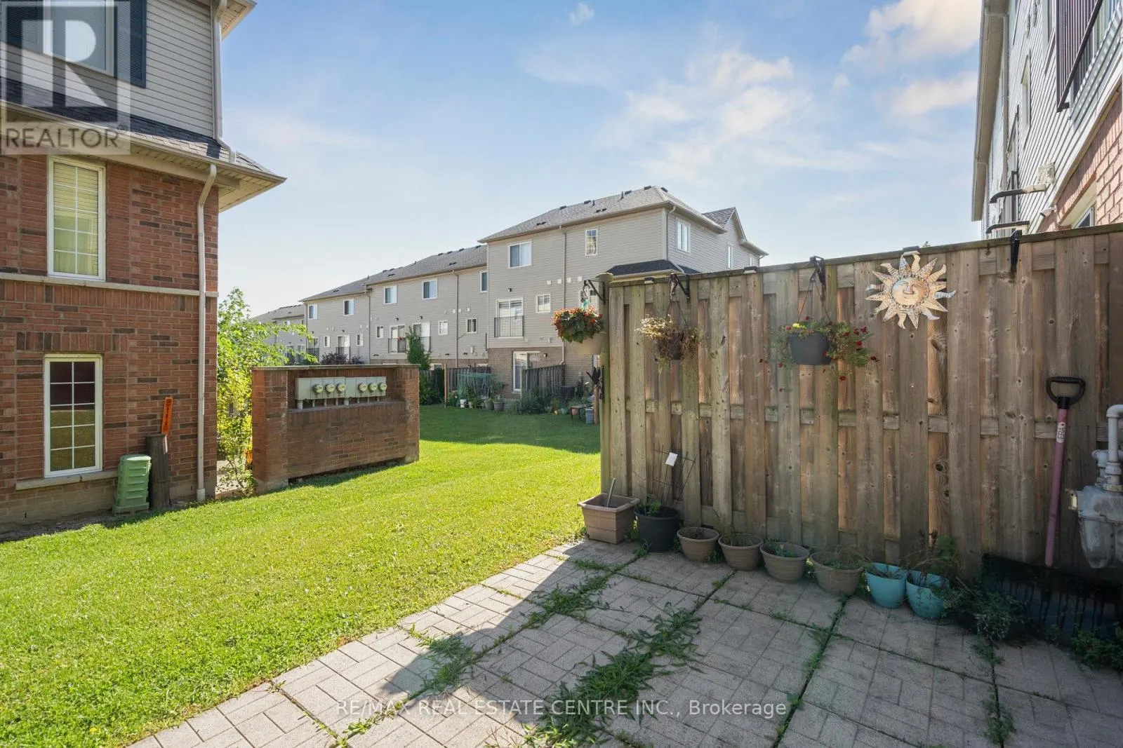 77 - 4950 ALBINA WAY