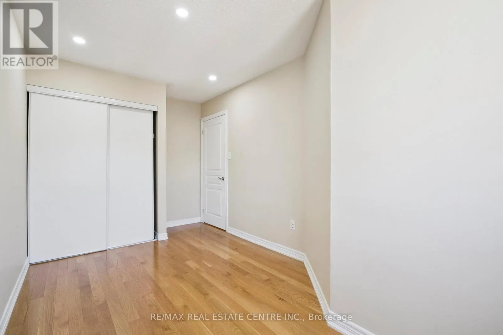 77 - 4950 ALBINA WAY