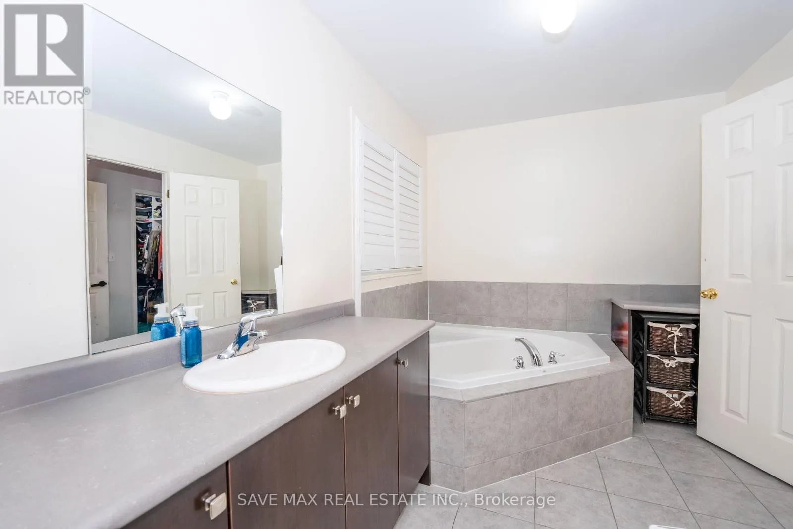 10 LEILA JACKSON TERRACE