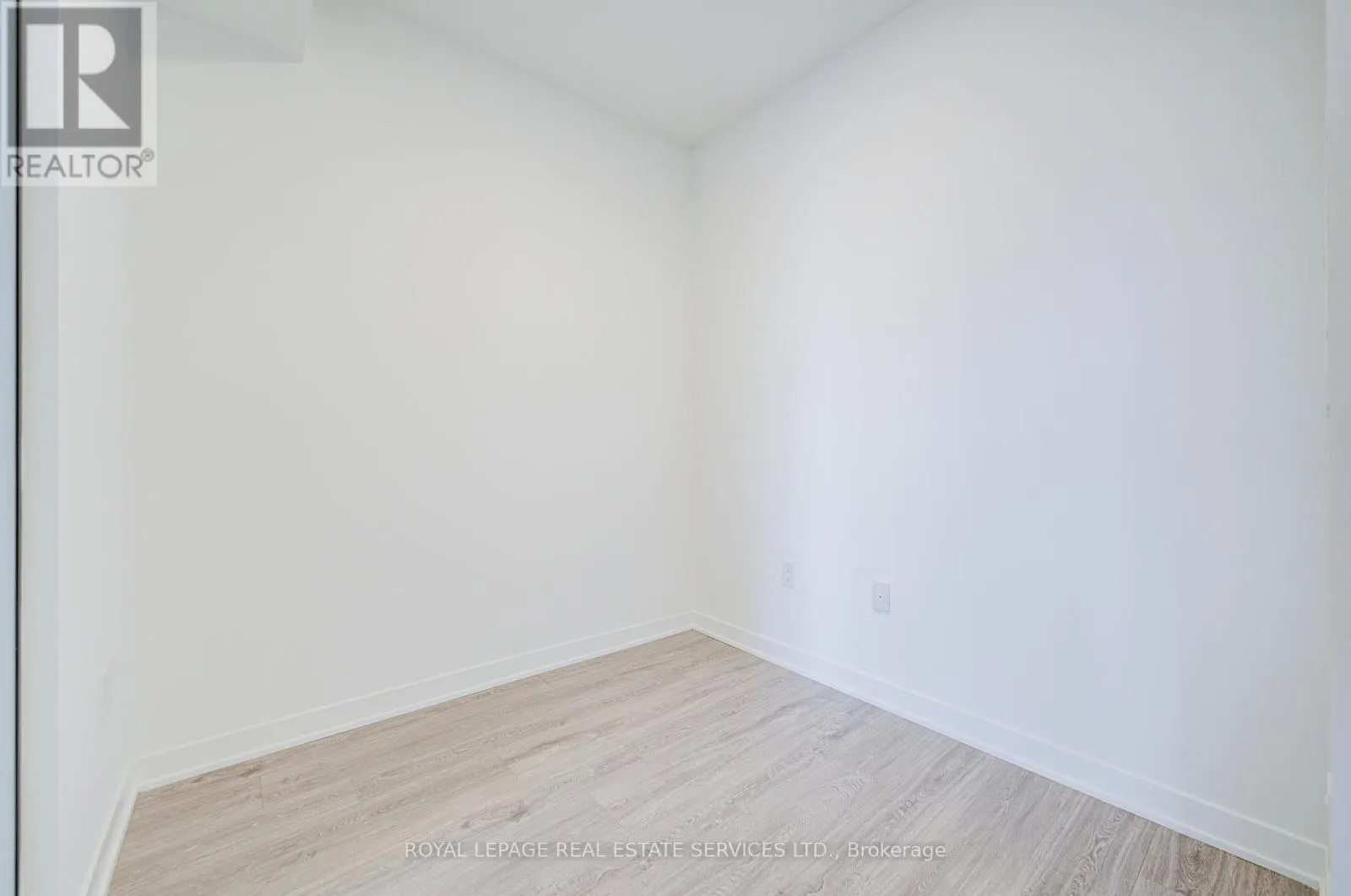 1007 - 2495 EGLINTON AVENUE W