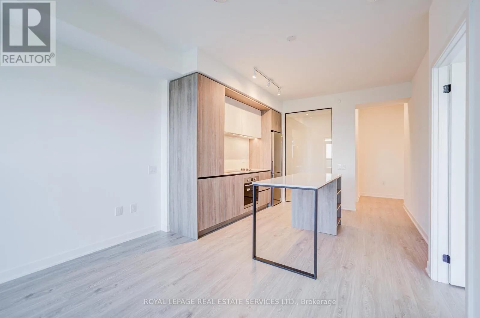 1007 - 2495 EGLINTON AVENUE W