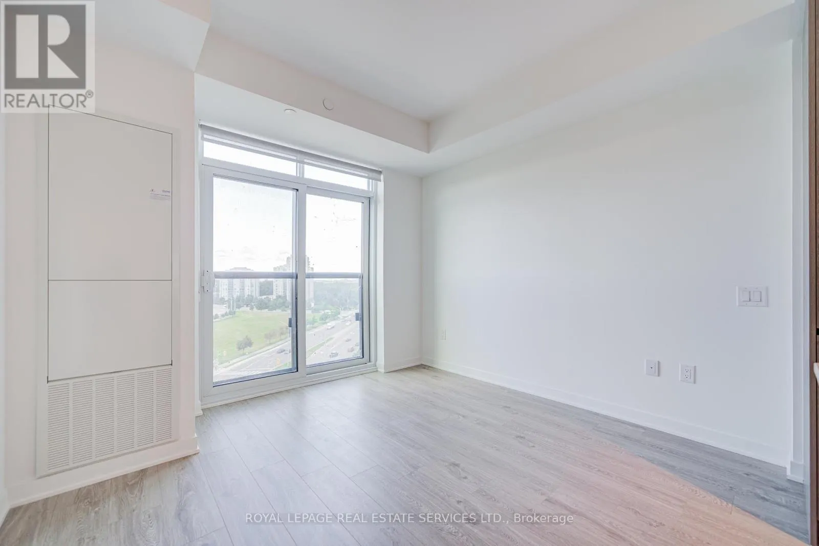 1007 - 2495 EGLINTON AVENUE W