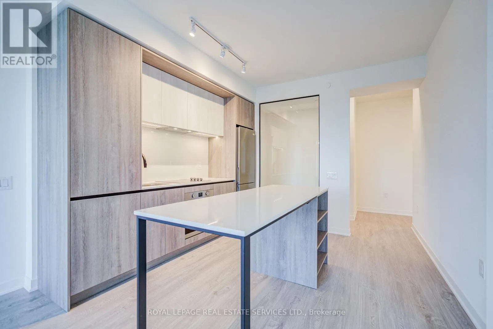 1007 - 2495 EGLINTON AVENUE W