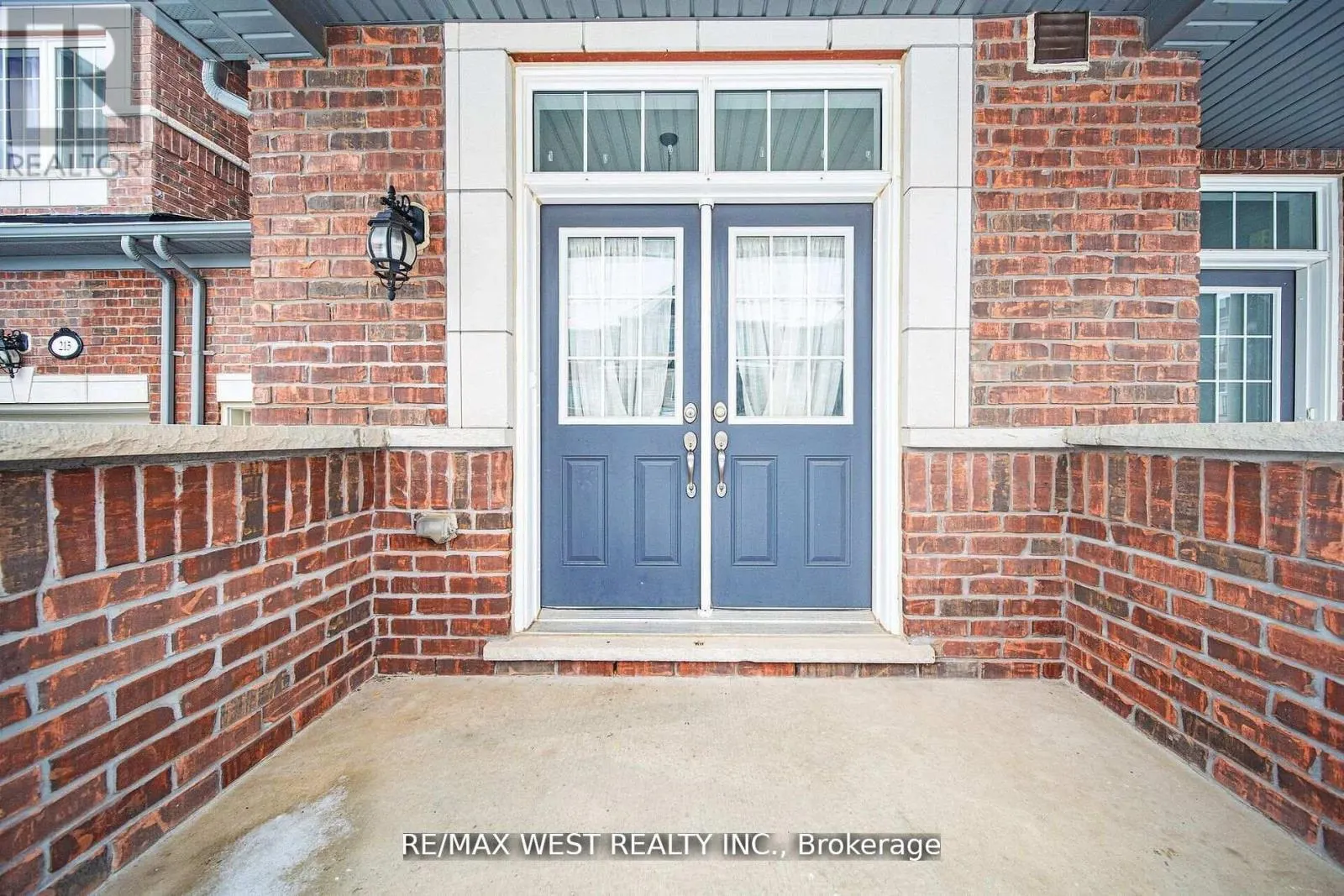 213 SARAH CLINE DRIVE