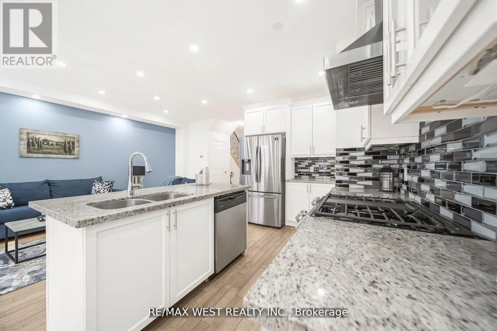 213 SARAH CLINE DRIVE