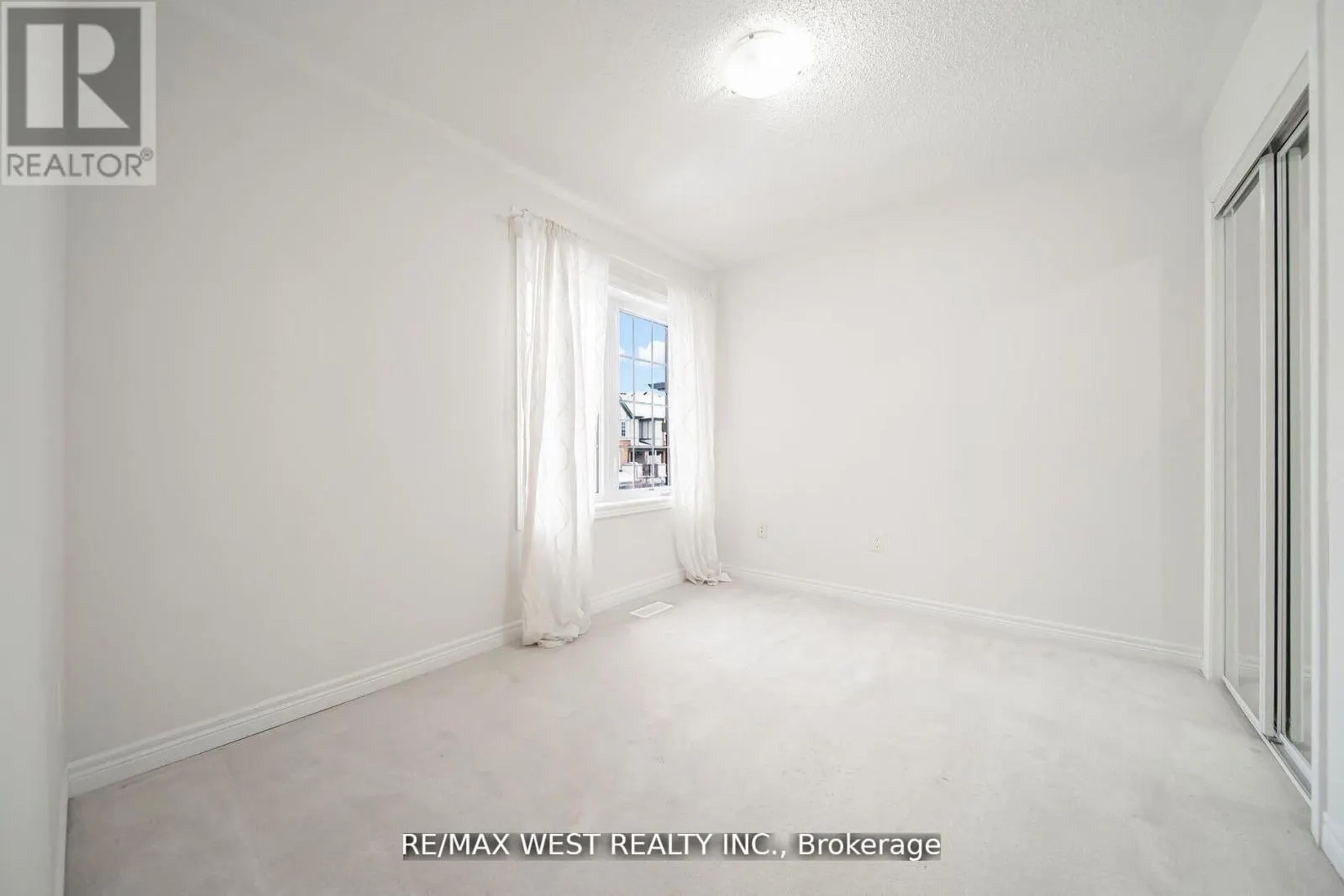 213 SARAH CLINE DRIVE