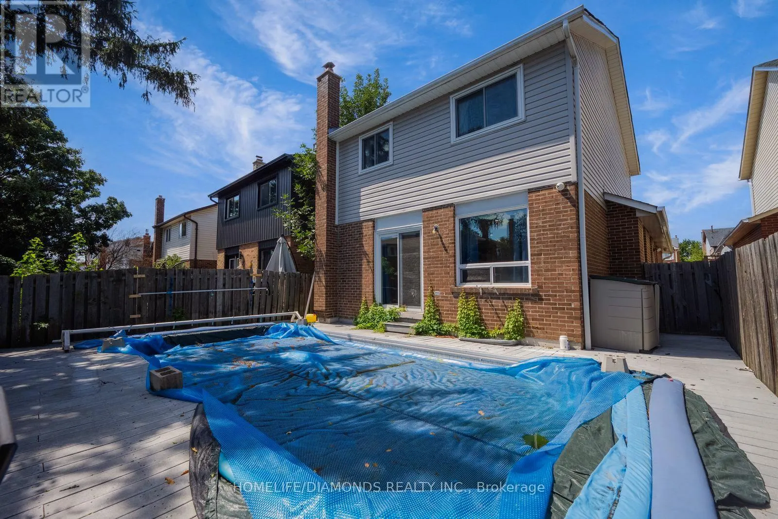 370 HANSEN ROAD N
