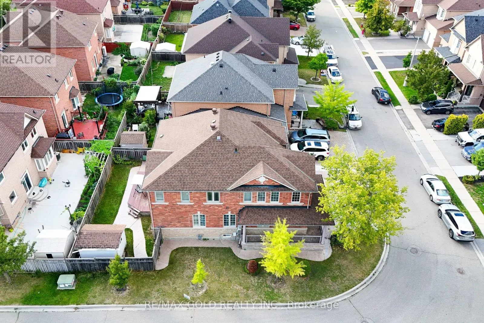 25 CASTLE MOUNTAIN DRIVE