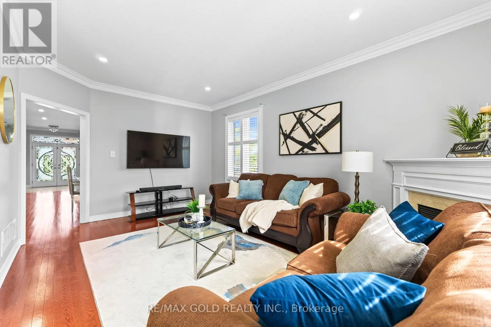 25 CASTLE MOUNTAIN DRIVE