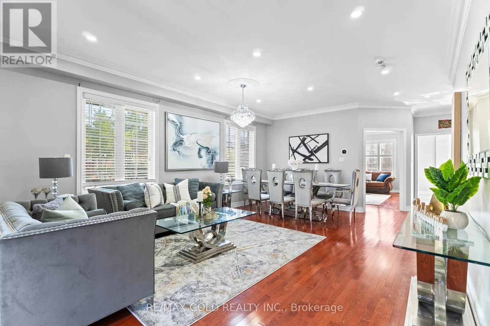 25 CASTLE MOUNTAIN DRIVE