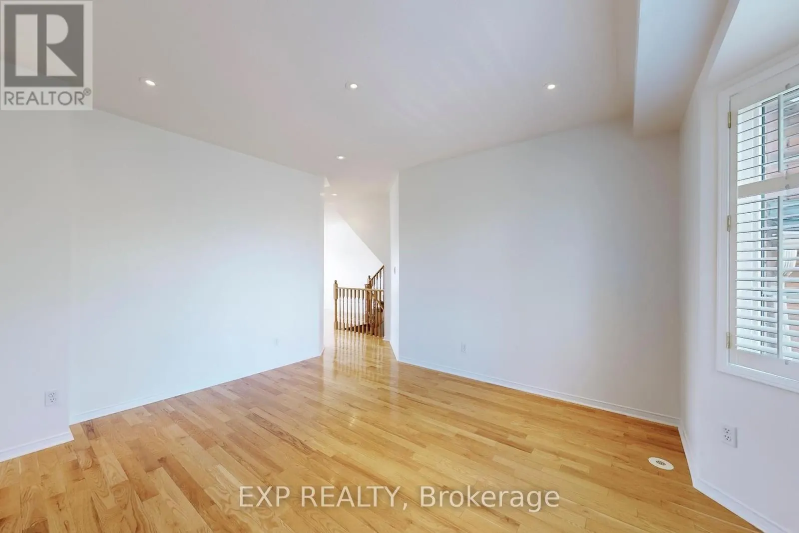 6630 OPERA GLASS CRESCENT