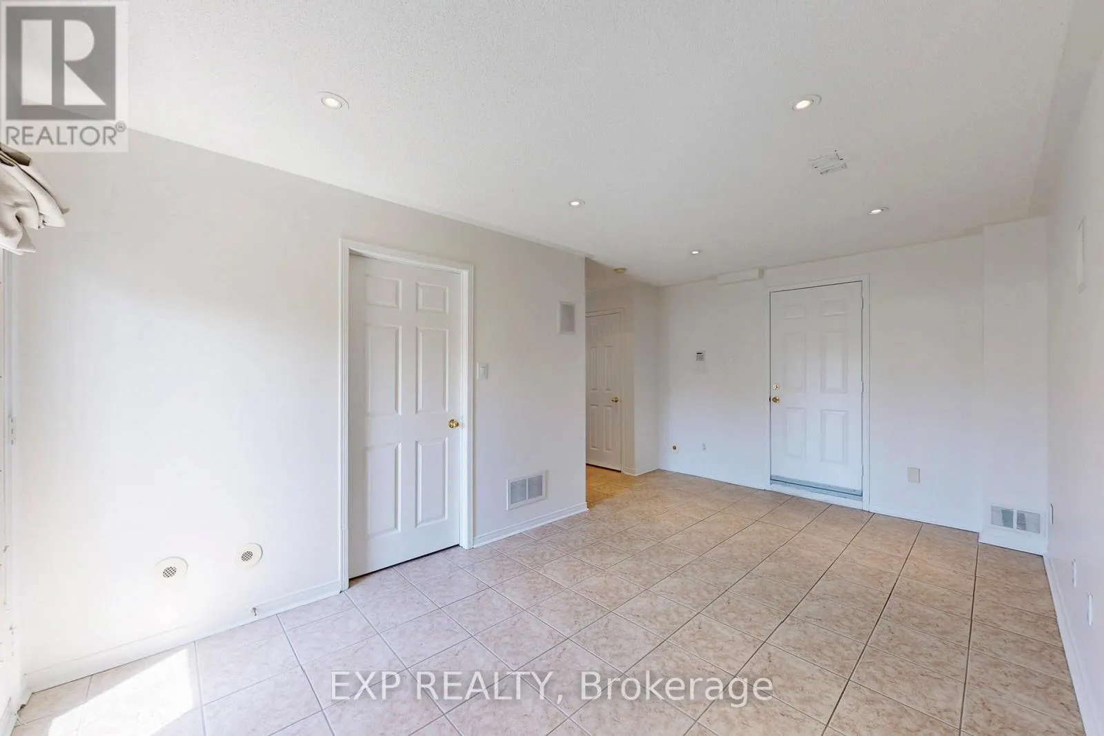 6630 OPERA GLASS CRESCENT