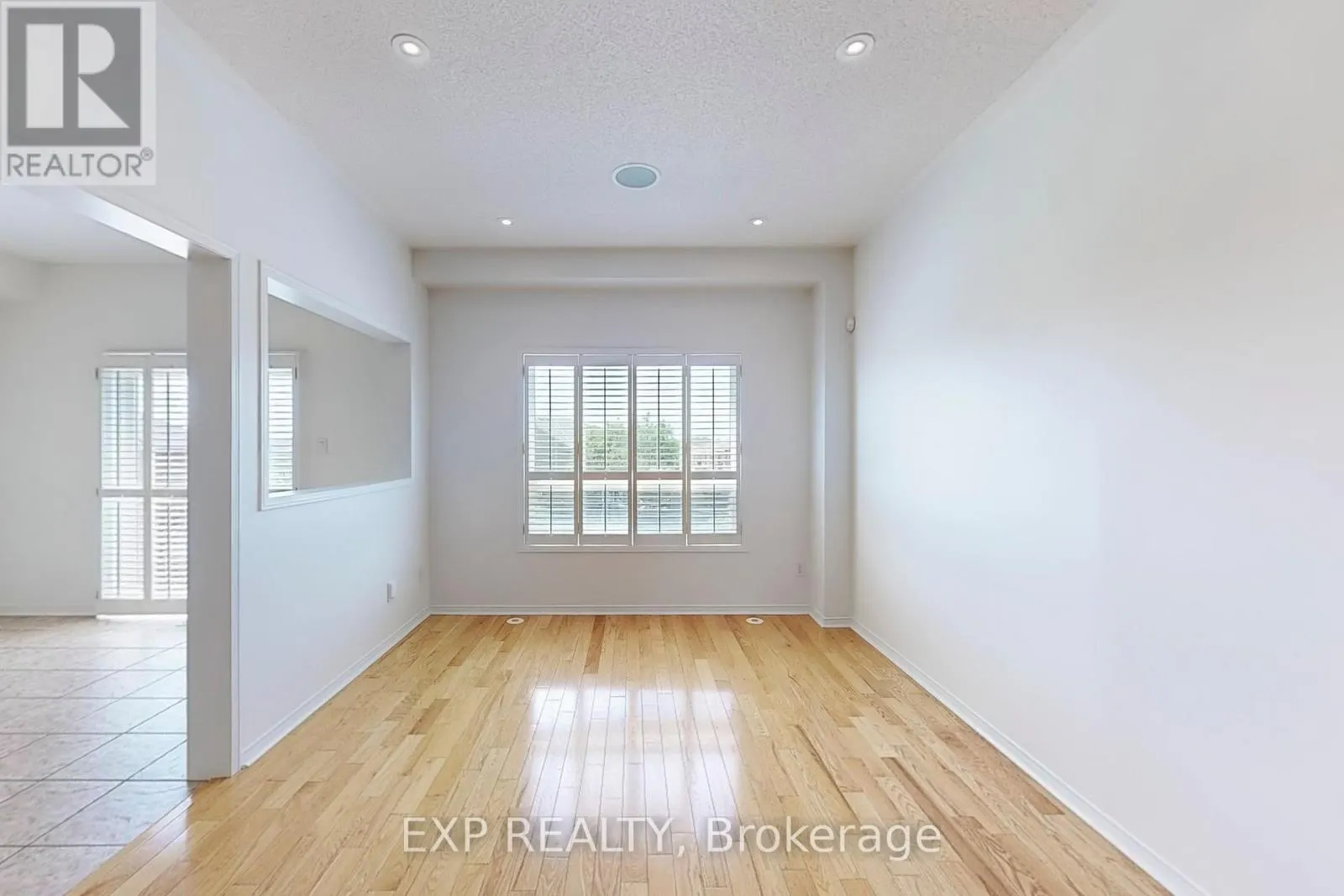 6630 OPERA GLASS CRESCENT