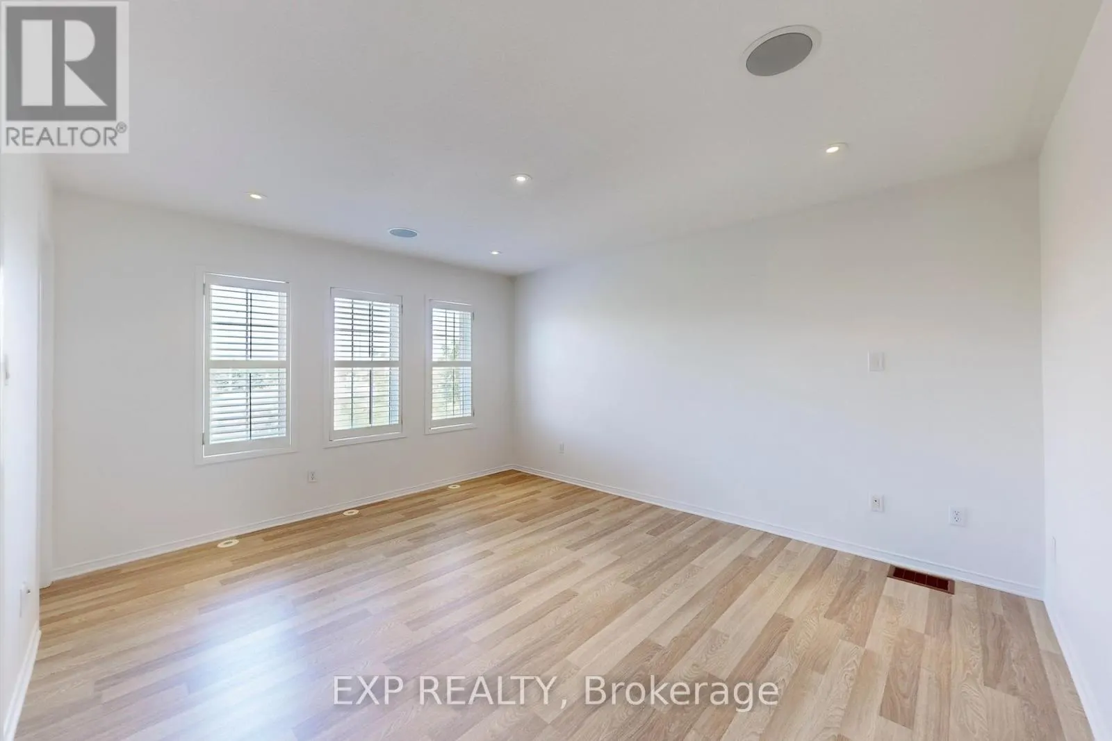 6630 OPERA GLASS CRESCENT