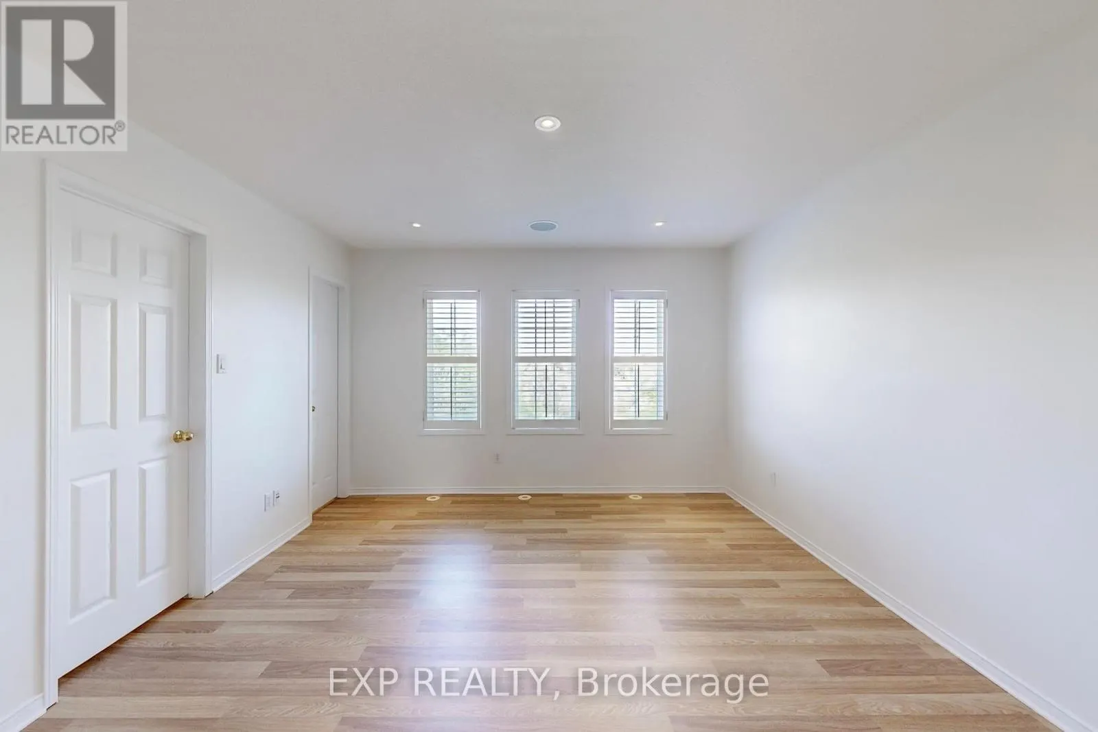 6630 OPERA GLASS CRESCENT