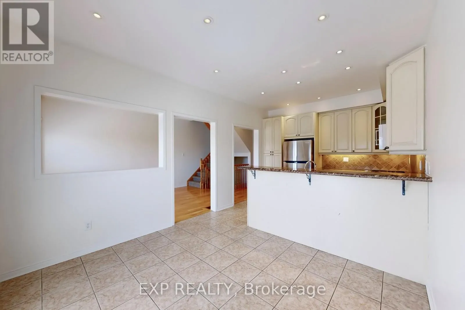 6630 OPERA GLASS CRESCENT
