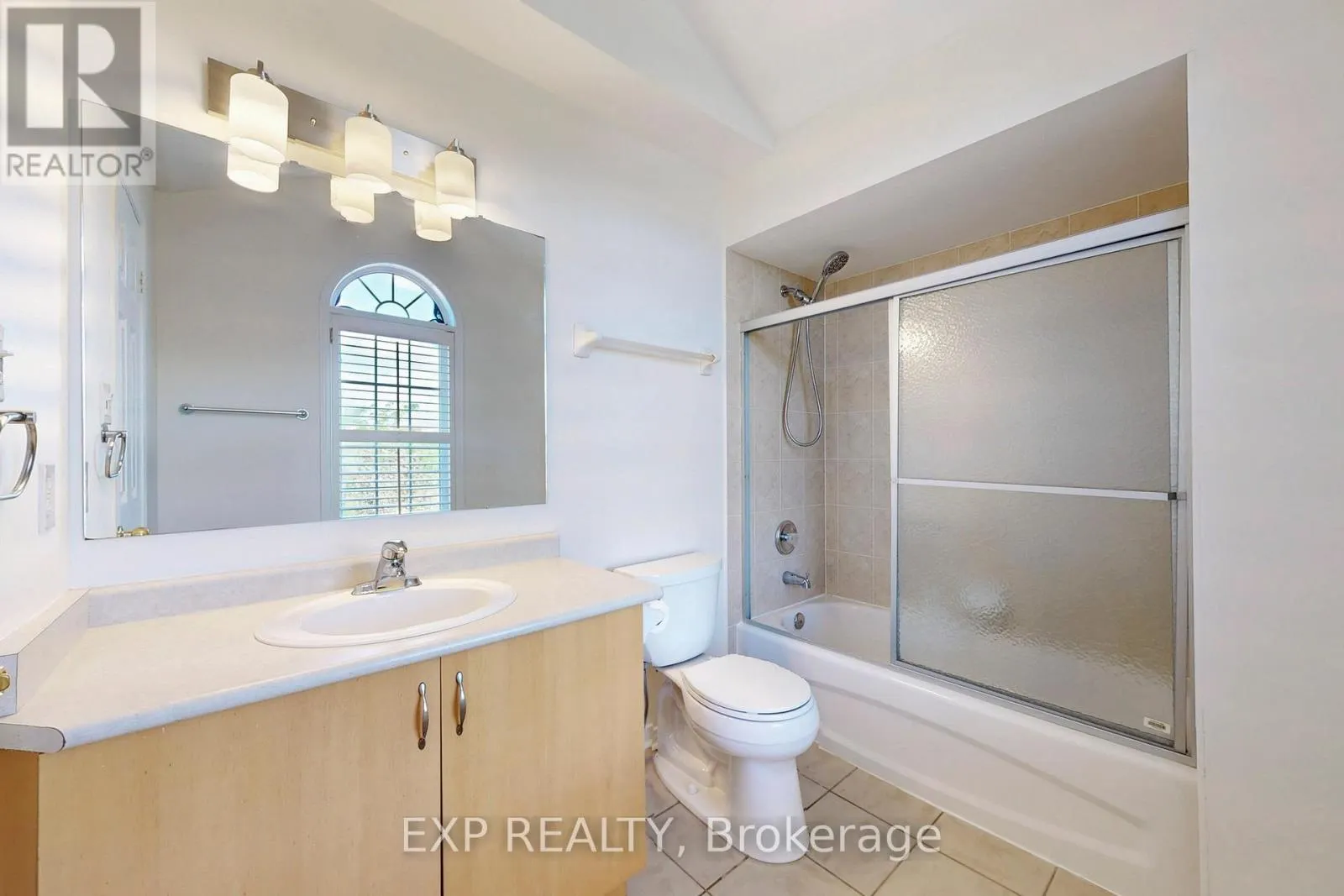 6630 OPERA GLASS CRESCENT