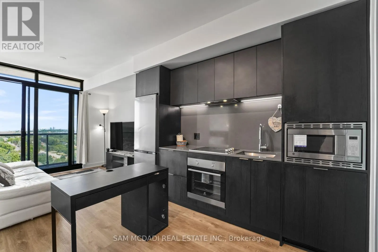 1513 - 86 DUNDAS STREET E