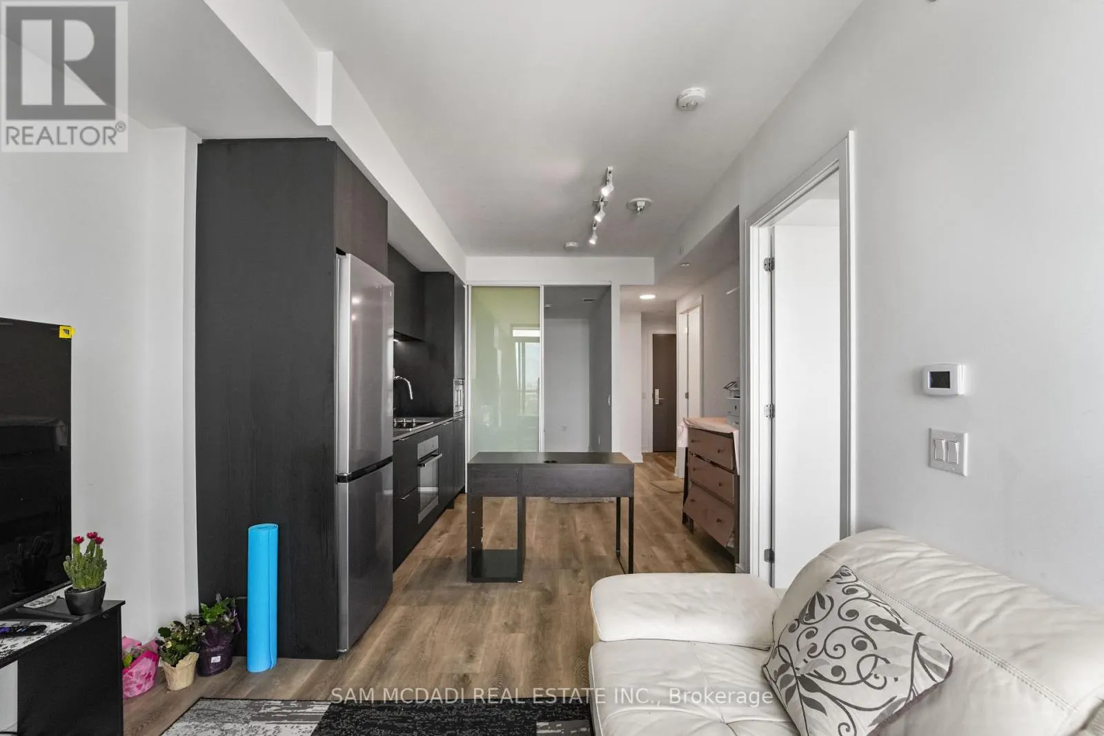 1513 - 86 DUNDAS STREET E