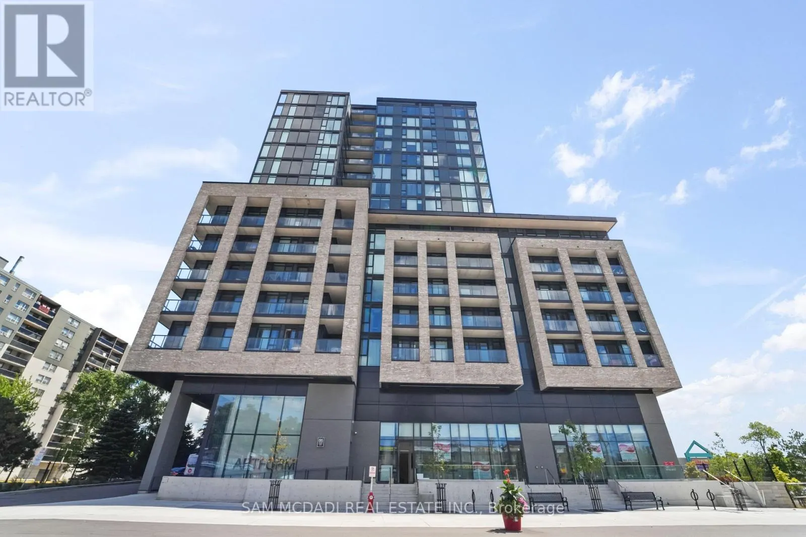 1513 - 86 DUNDAS STREET E