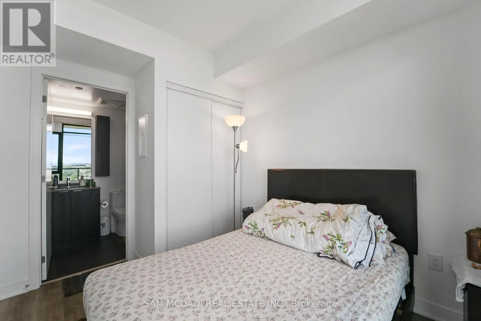 1513 - 86 DUNDAS STREET E