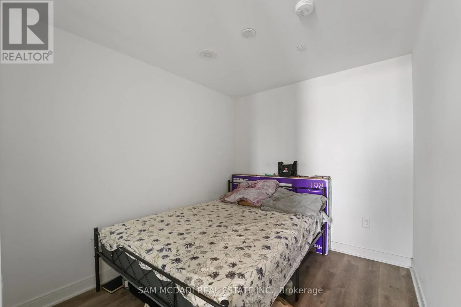 1513 - 86 DUNDAS STREET E