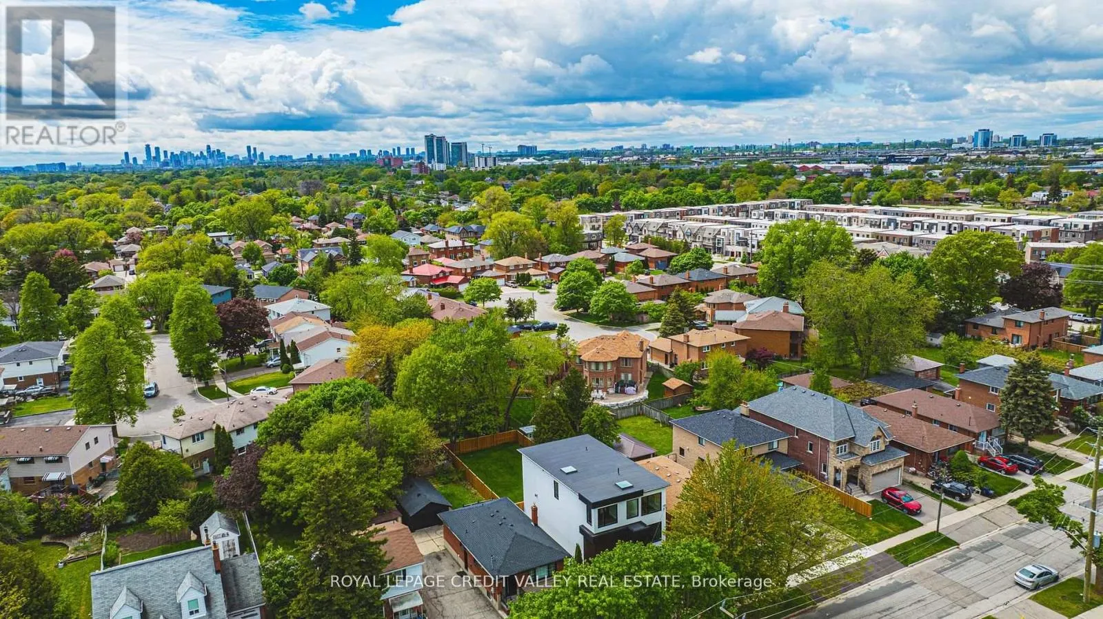 18 BELLMAN AVENUE