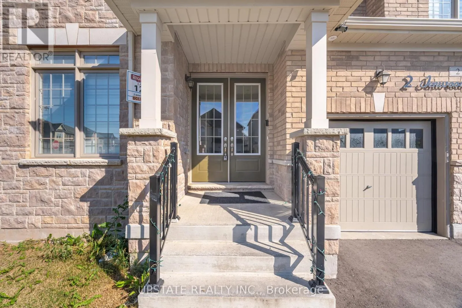 2 JENWOOD CRESCENT