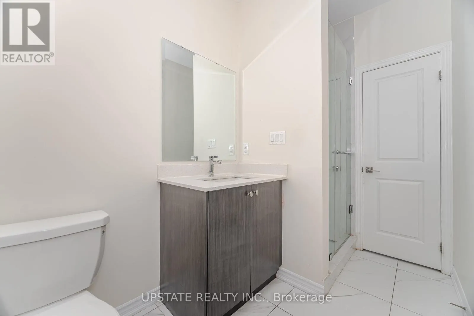 2 JENWOOD CRESCENT