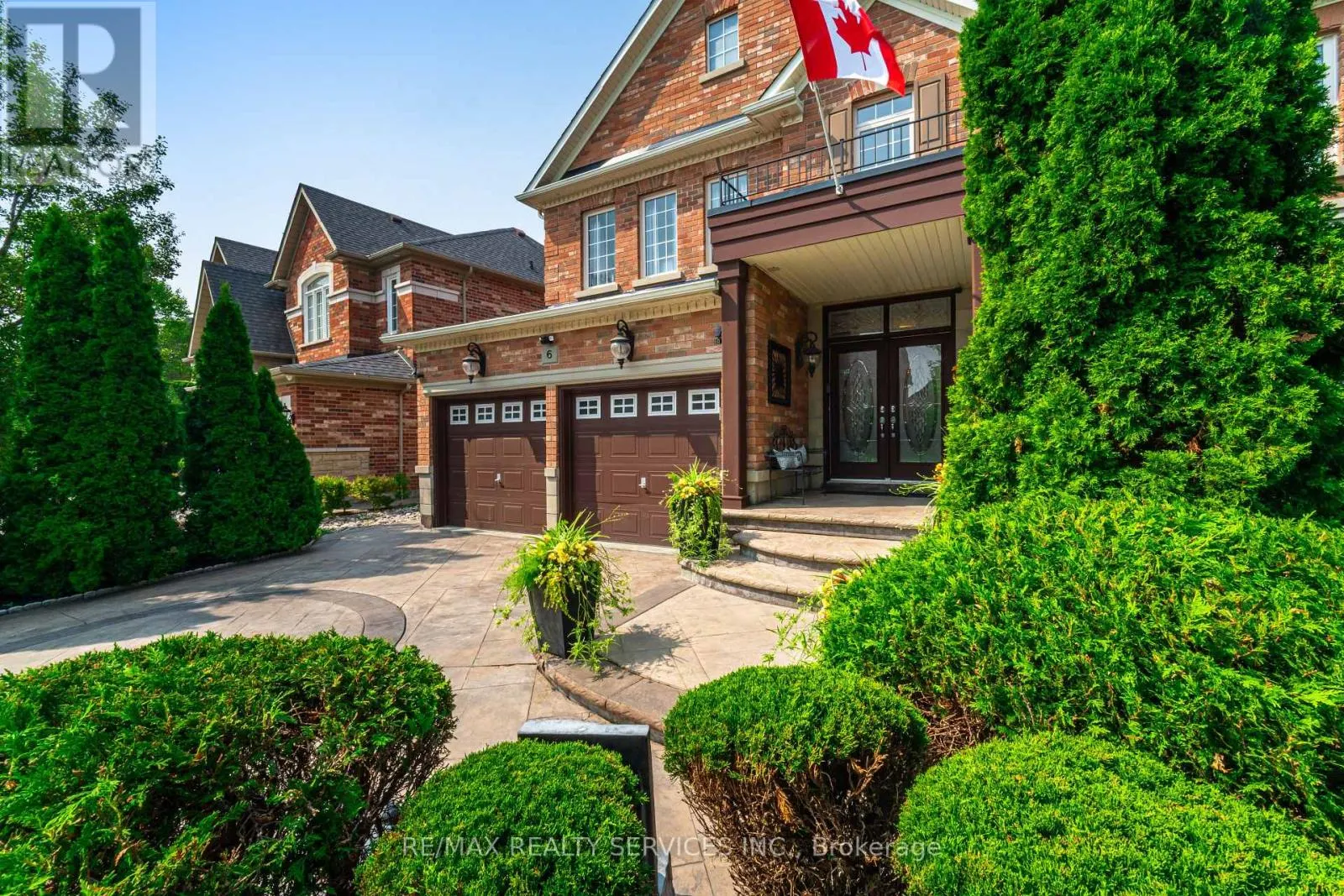 6 HUGO ROAD