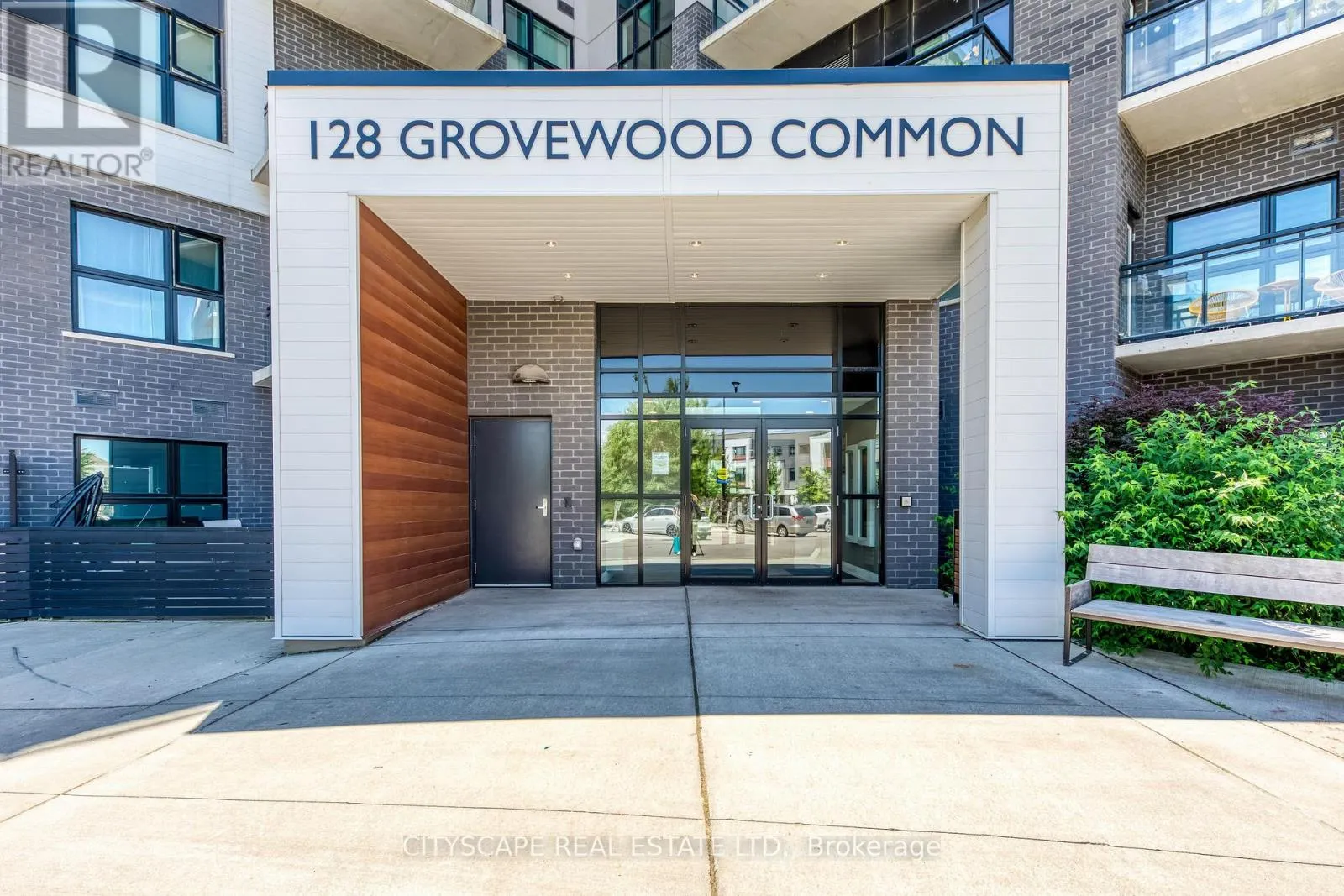 205 - 128 GROVEWOOD COMMON