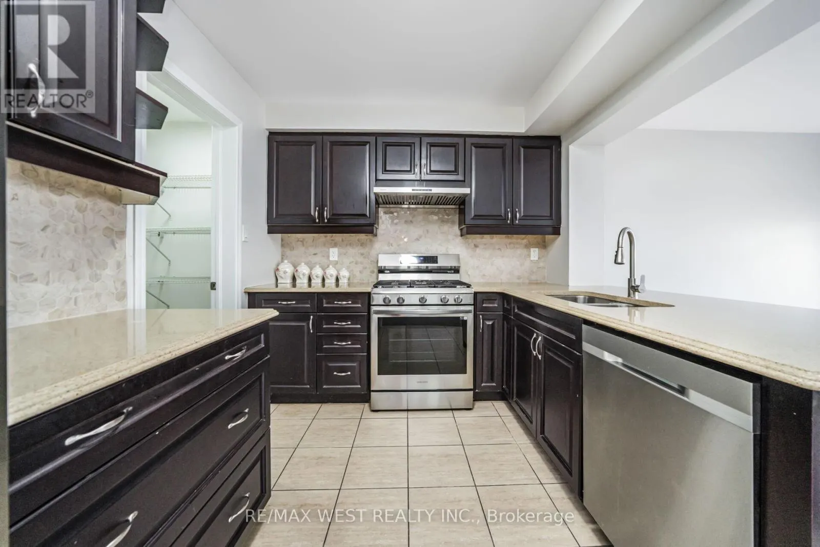 1636 LEBLANC COURT