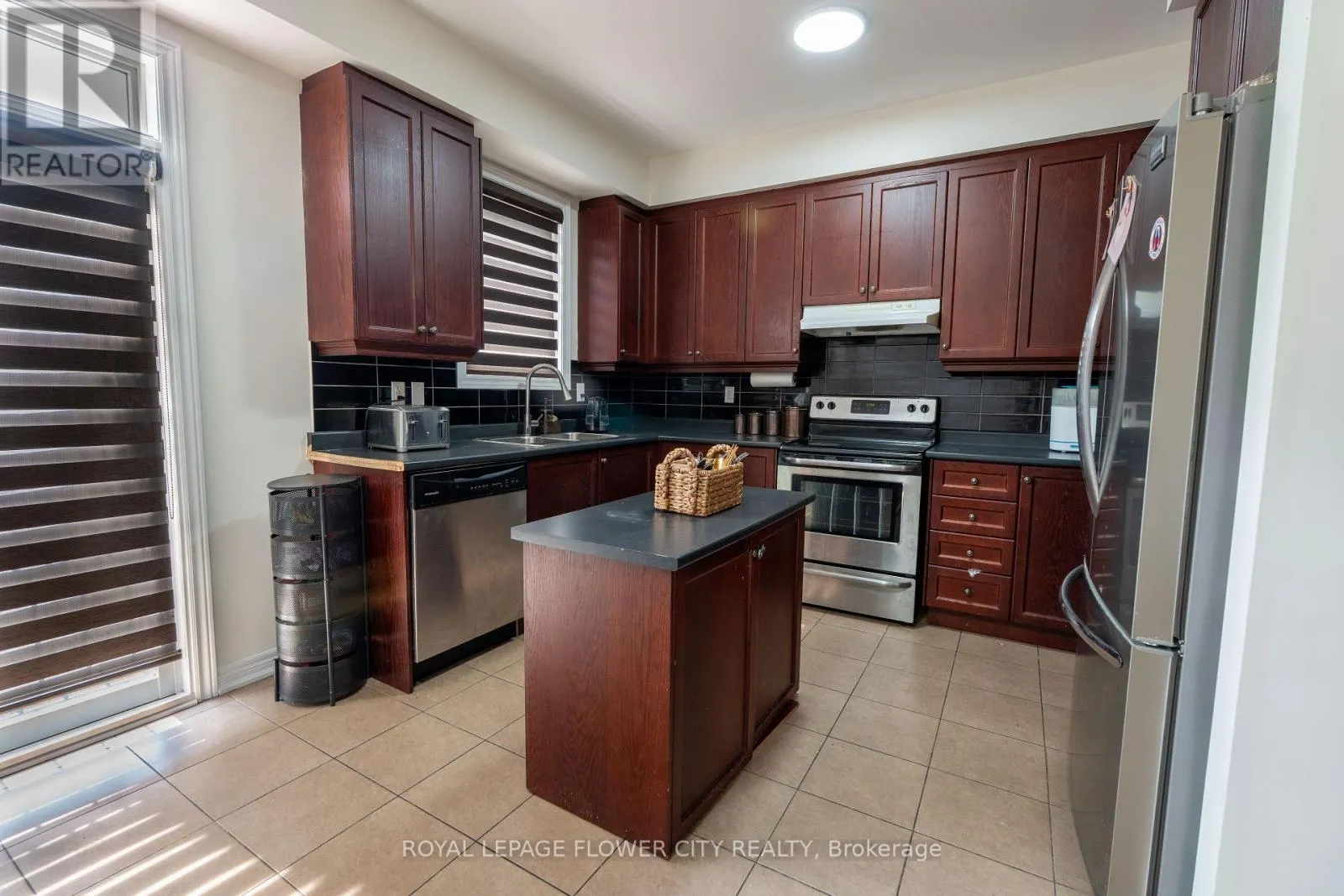15 SEA DRIFTER CRESCENT